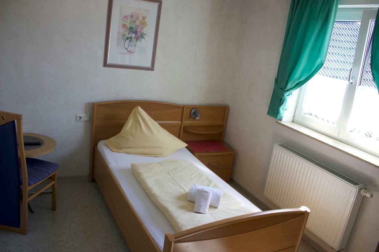 Pension Goldene Mitte Groß-Zimmern 외부 사진